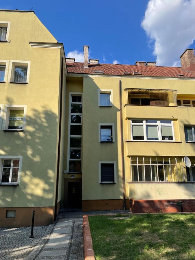 Small Apartament In Heart Of Boleslawiec City Kültér fotó